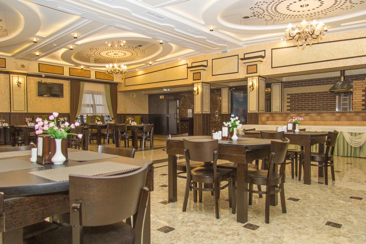 Salut Hotel Almaty Exterior foto